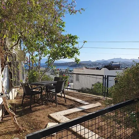Triplex With A Unique Wide View Of Villa